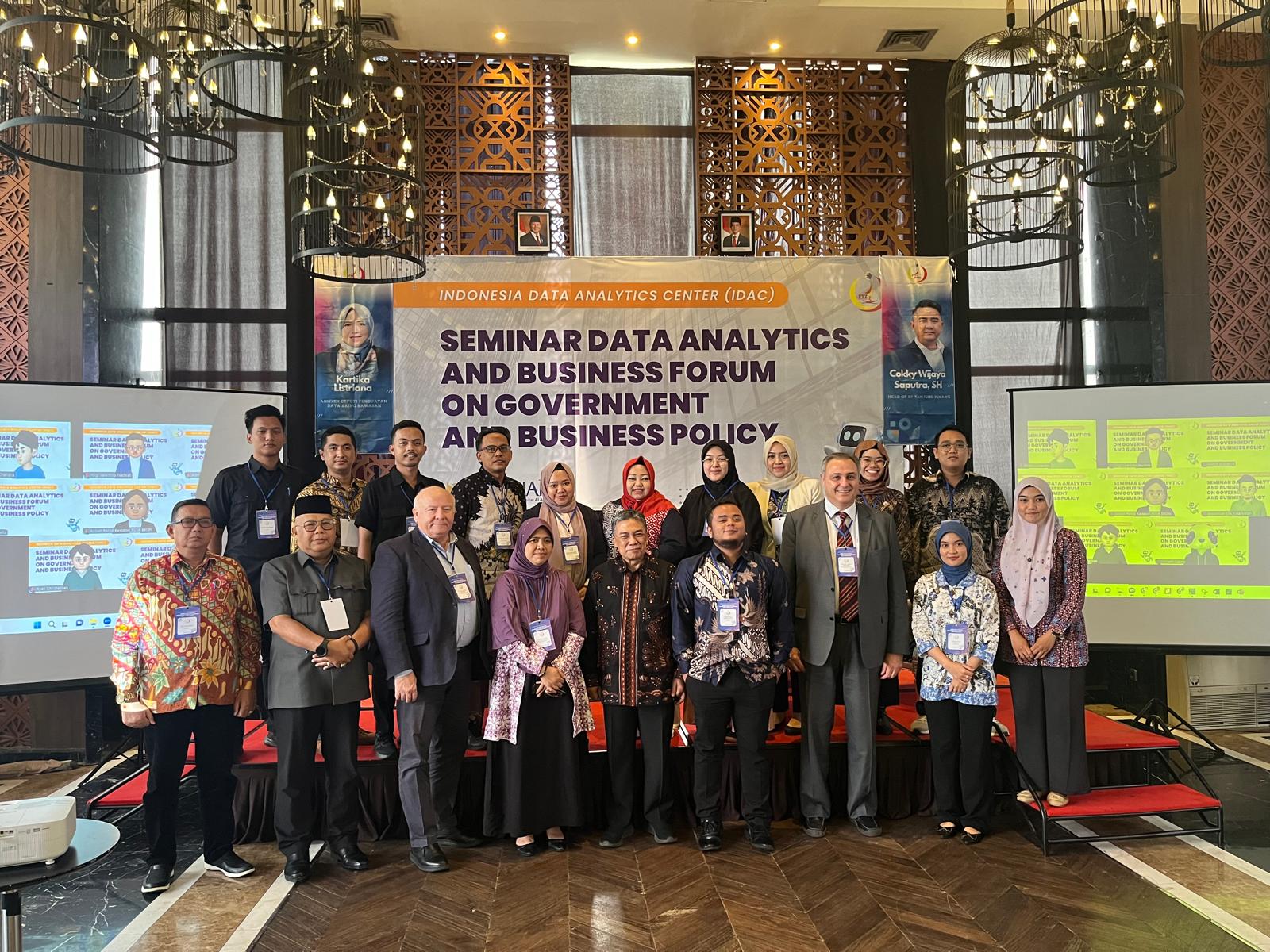 Müdürümüz Prof. Dr. Ahmet Sedat Aybar, Ruanda Eğitim Bakanı ile Görüştü.